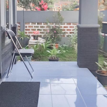 Triyoga Homestay Syariah Redpartner Sangkanurip Exteriér fotografie
