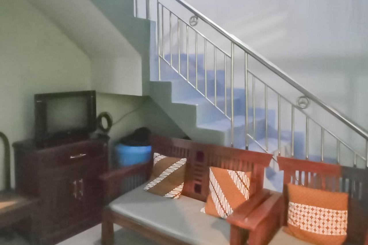 Triyoga Homestay Syariah Redpartner Sangkanurip Exteriér fotografie